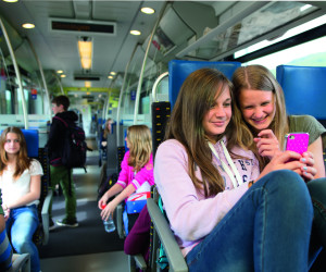Fast alle jungen Schweizer Teens sind online